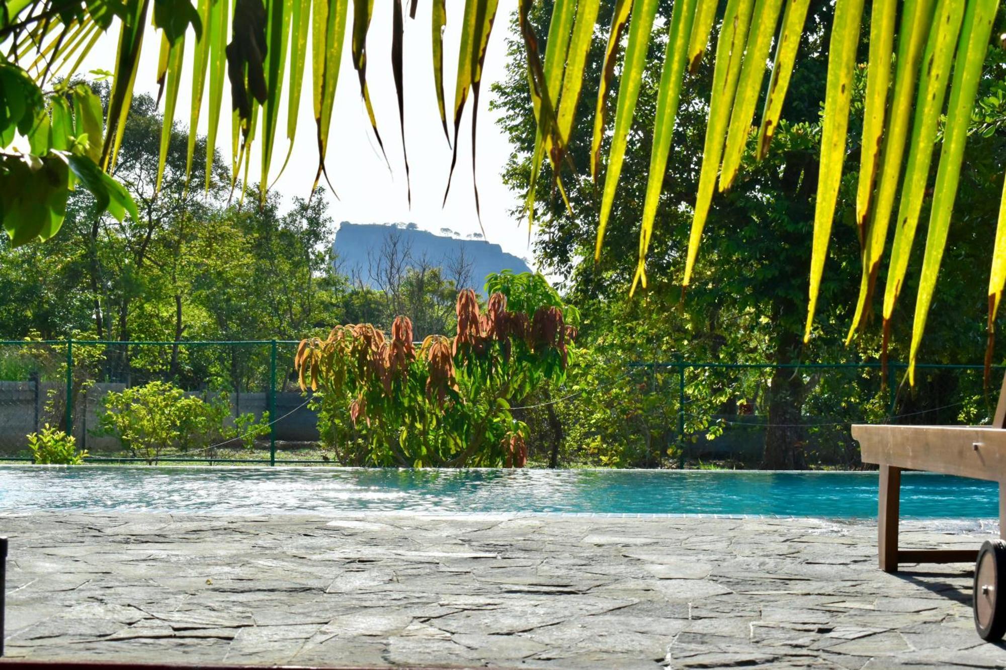 Sinhagiri Villa สิกิริยา ภายนอก รูปภาพ